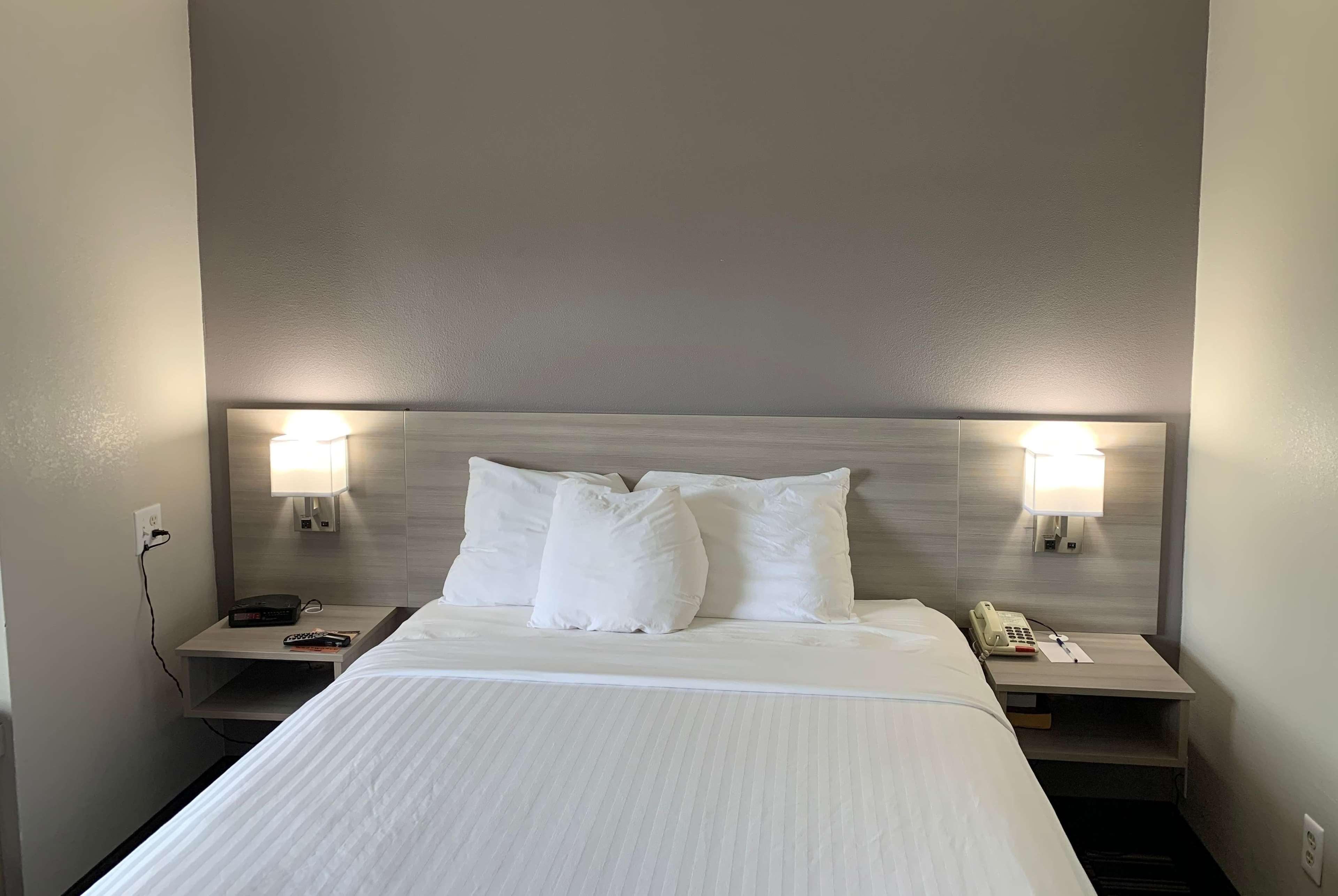 Microtel Inn By Wyndham Charlotte Airport Екстериор снимка