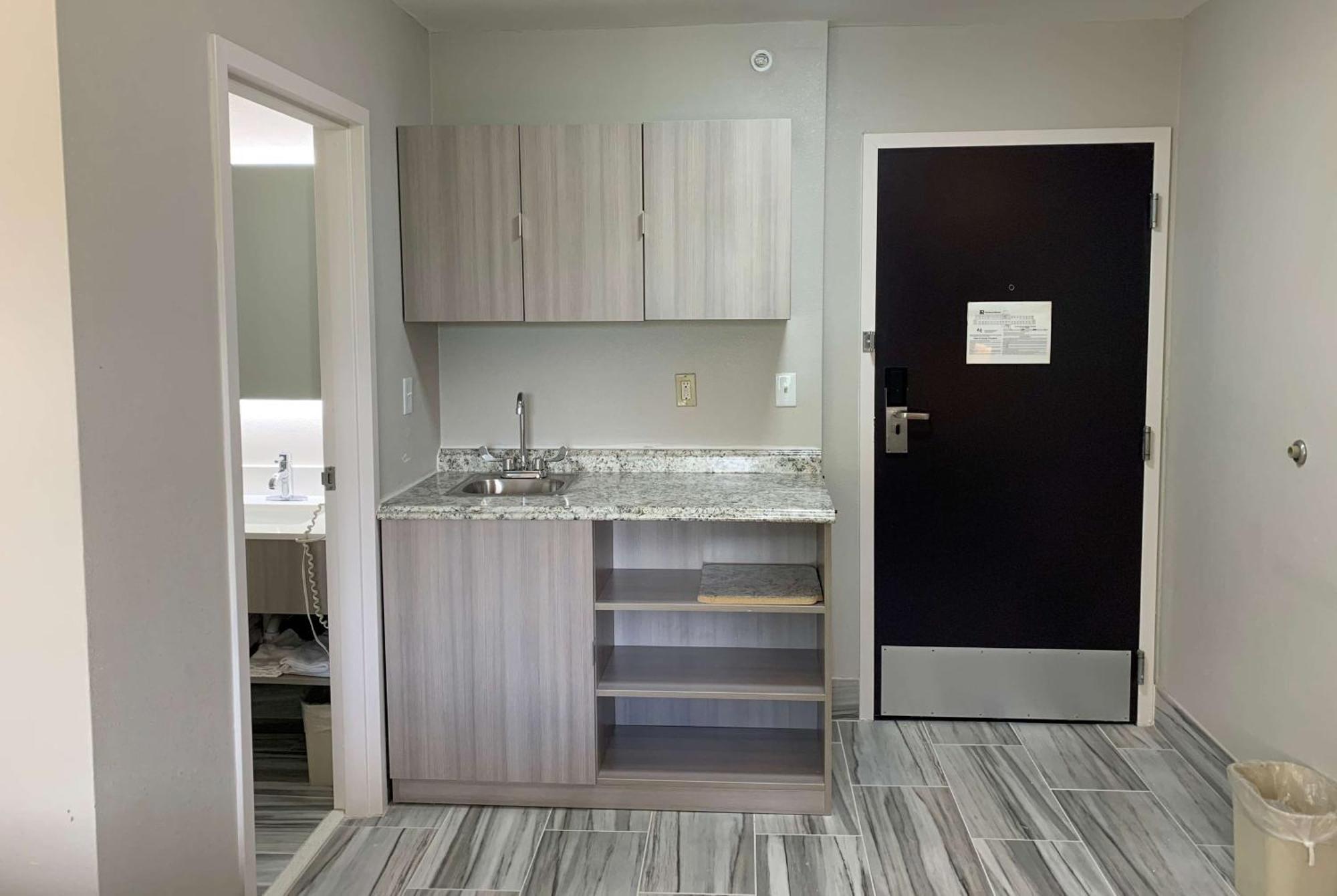Microtel Inn By Wyndham Charlotte Airport Екстериор снимка