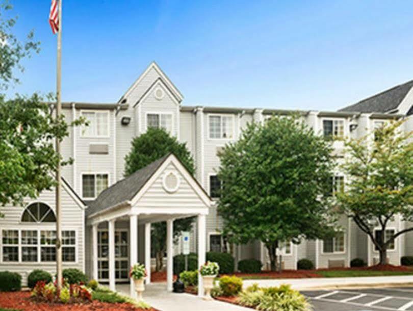 Microtel Inn By Wyndham Charlotte Airport Екстериор снимка